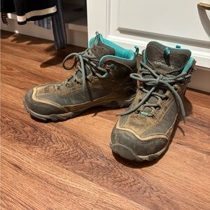 Kathmandu by Vibram hiking boots
